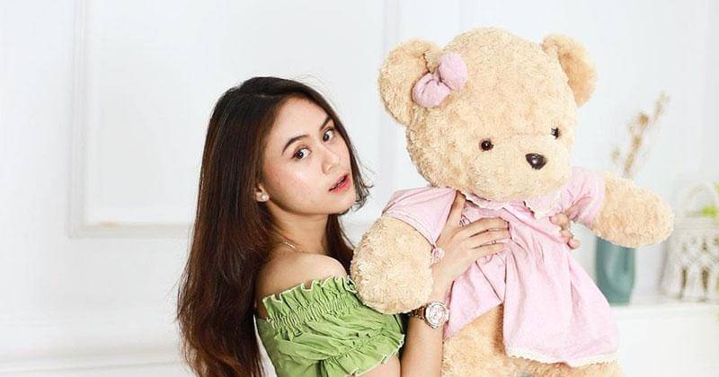 Instagram.com/dwindaratna